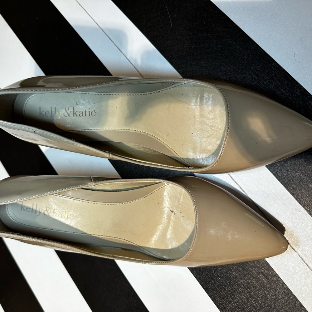 Kelly and Katie size 8